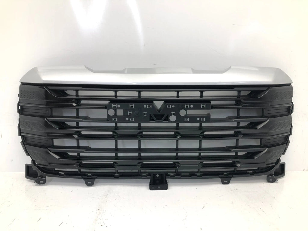 Front Upper Grille for GMC Sierra 1500 (2022–2024) #63 Quicksilver Metallic