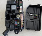 Engine Bay Fuse Relay Box for Jaguar X-Type (2002–2003)