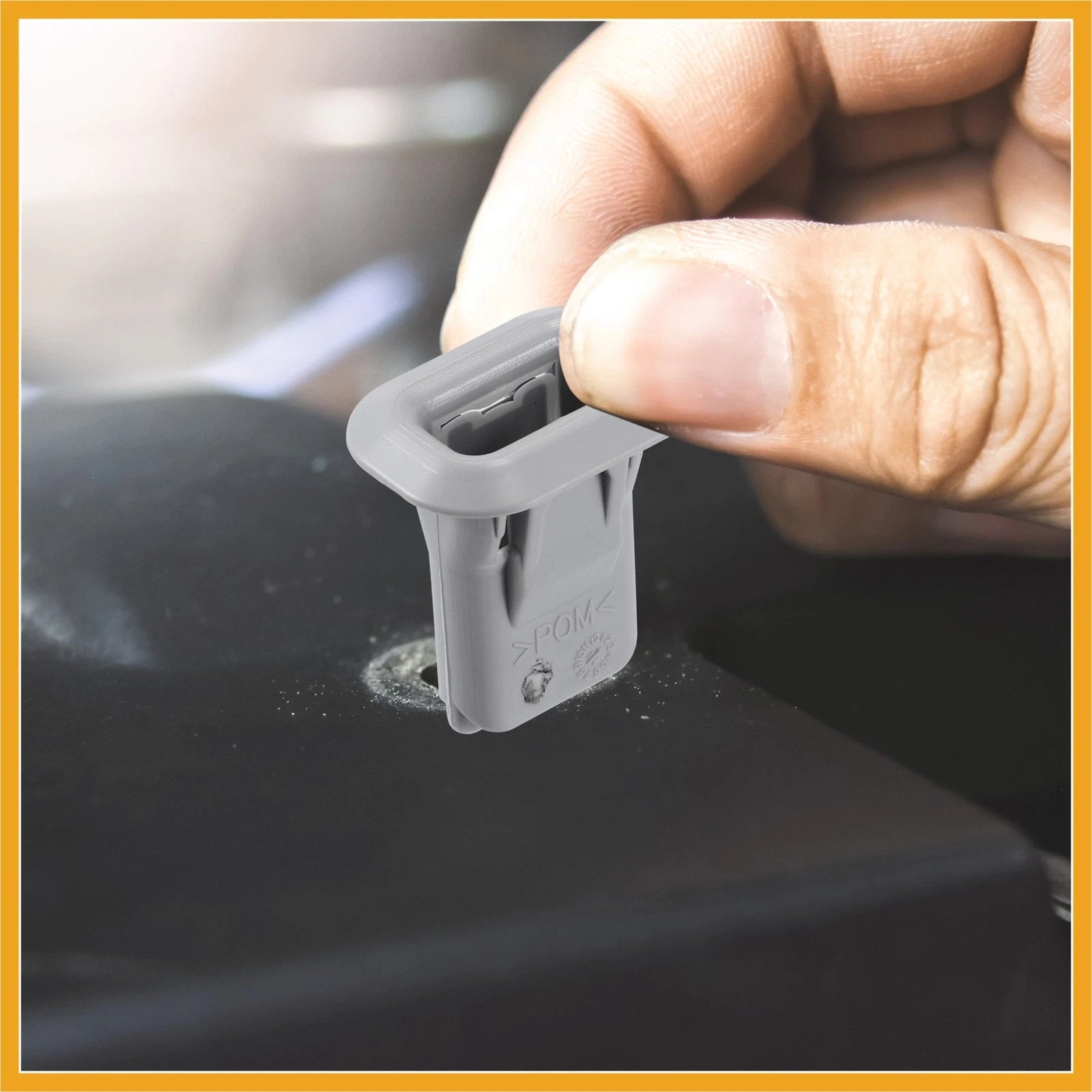 Set of 4 Rear Seat Cushion Pad Clips for Mercedes-Benz CLA250 (2014–2019)