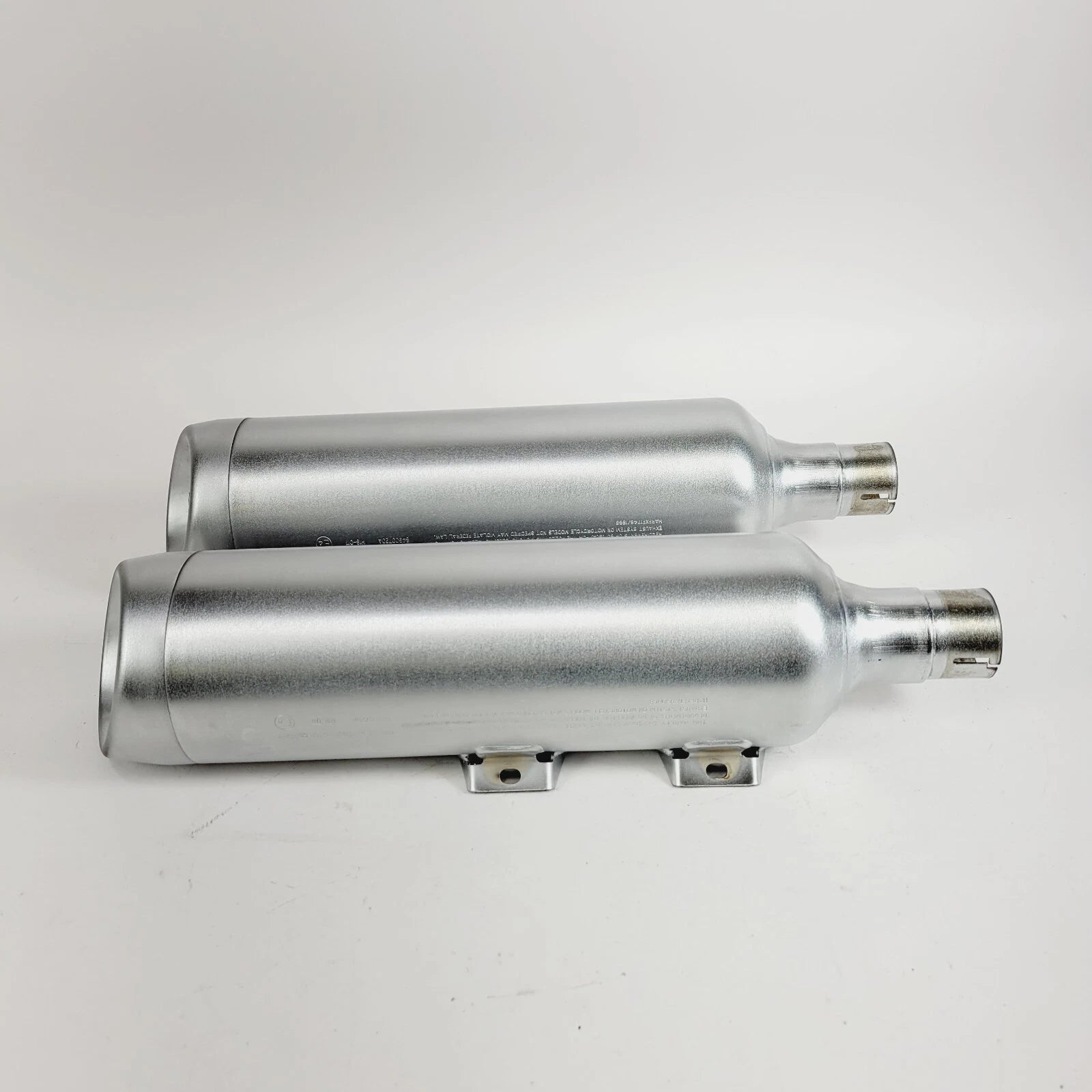 Slip-On Mufflers for Harley-Davidson M8 Softail Fat Bob (2018–2023) 64900720A