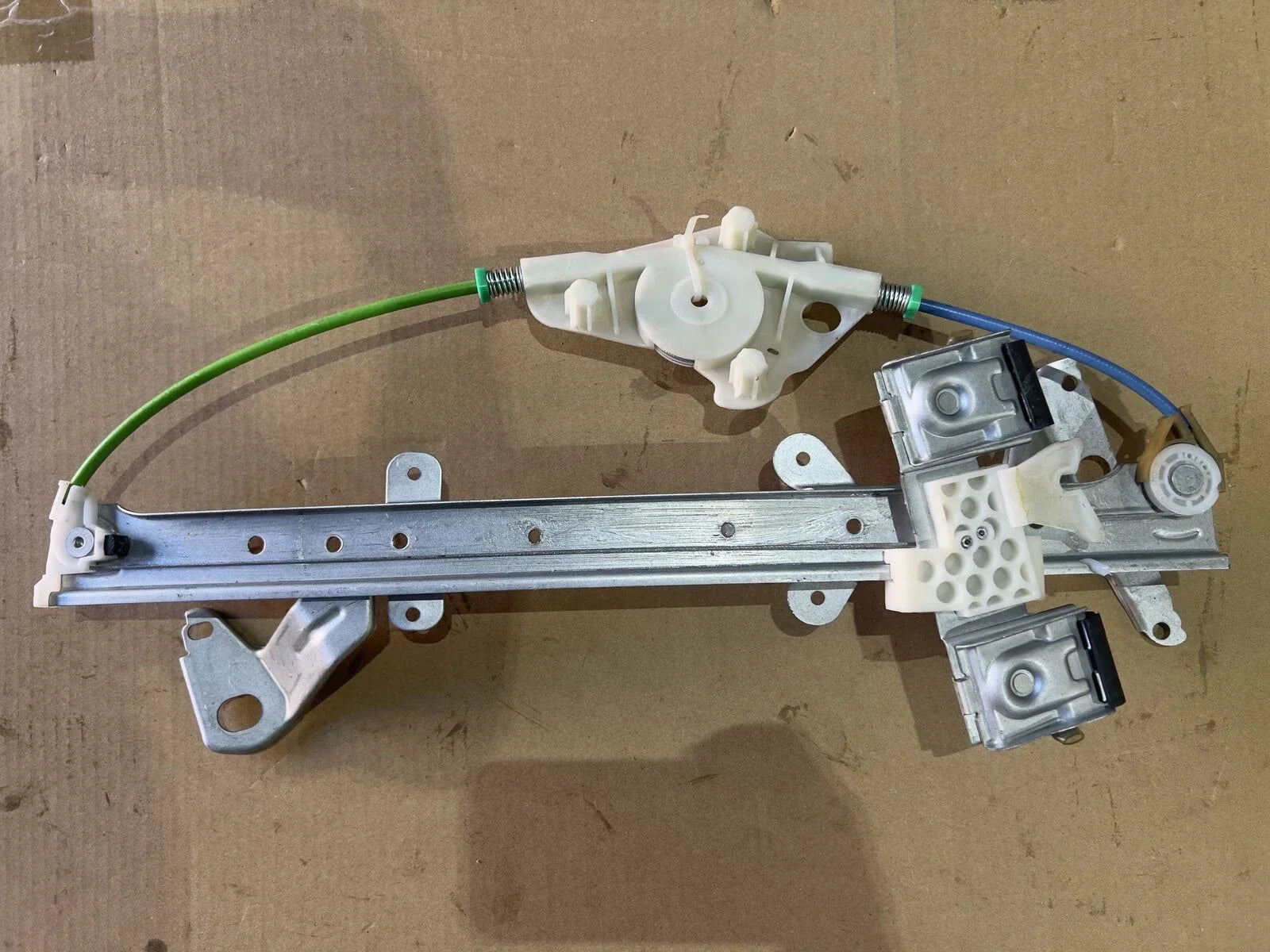 LHF Window Regulator W/o Motor, W/o Panel for Ford Fiesta (2003–2008)