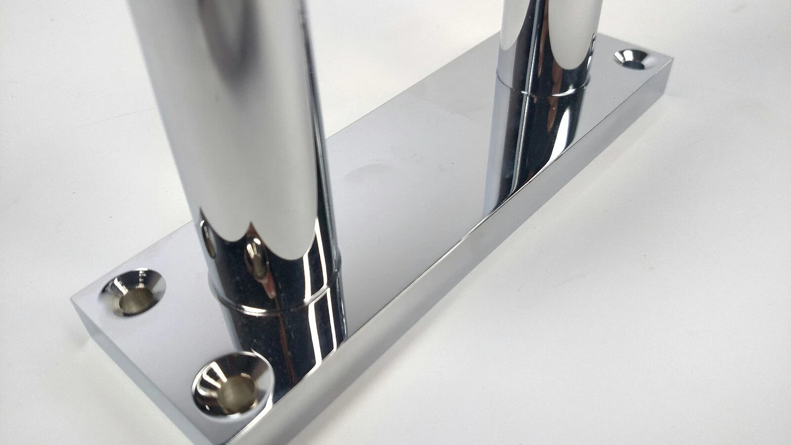 4 Inch Train Horn Stand with Hardware for Universal Fit Vehicles (Universal)