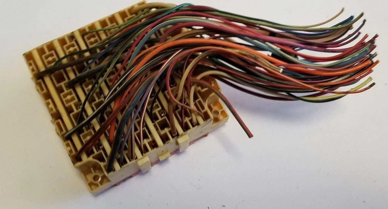 Dash Fuse Box with Fuses for Lincoln Mark VIII (1997–1998)