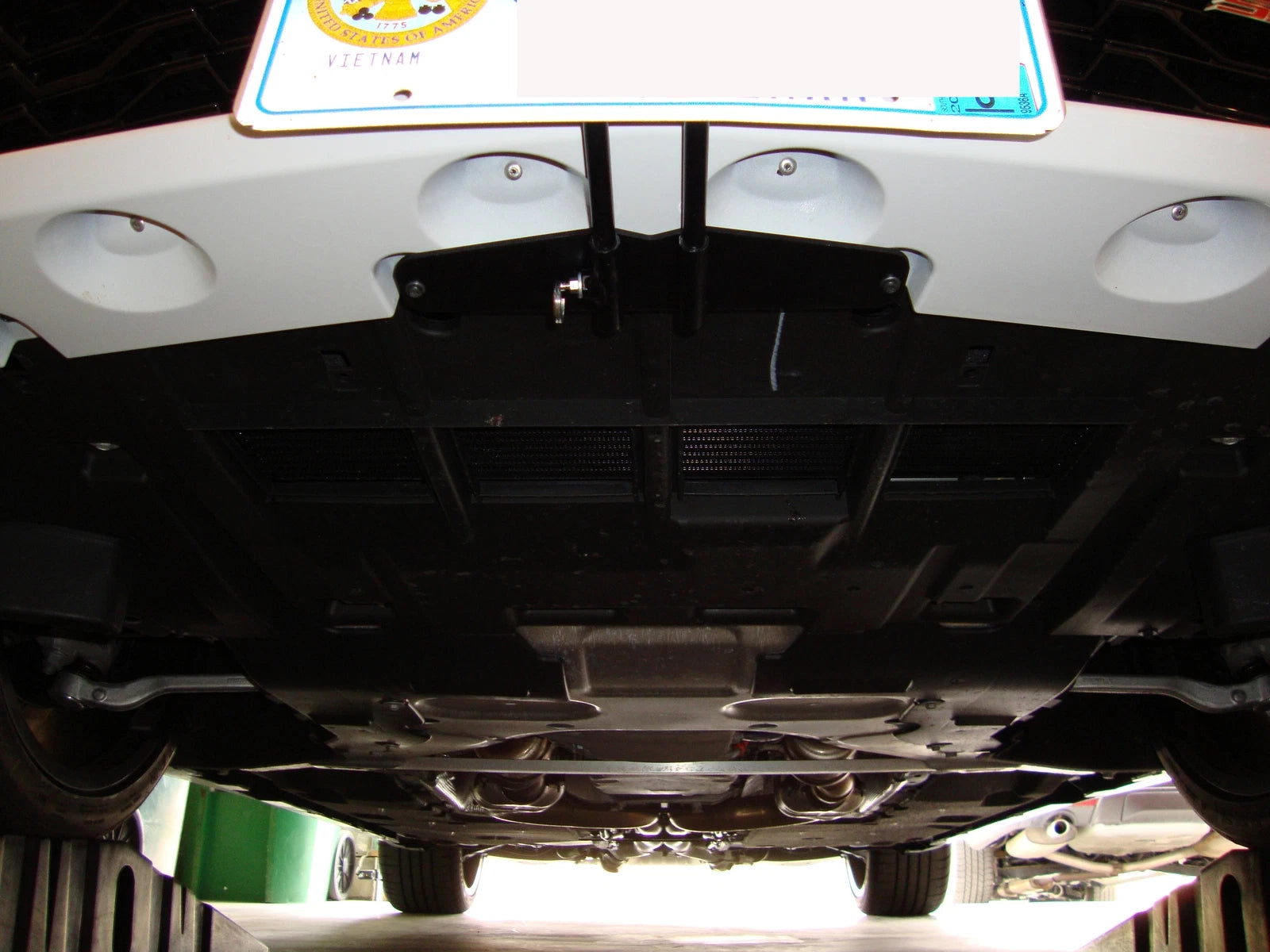Front License Plate Bracket Replacement for 2016–2019 Chevrolet Camaro