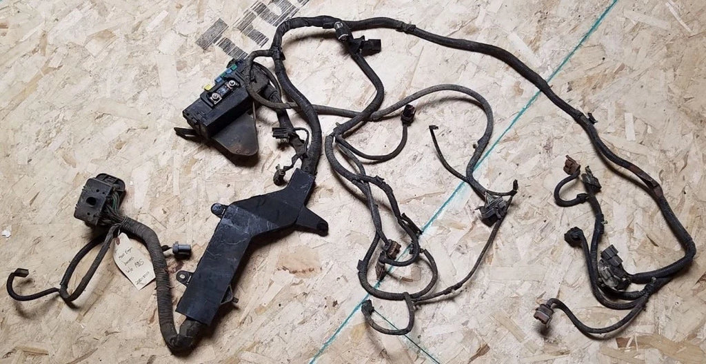 Engine Bay Harness with Fuse Box for Ford Thunderbird Cougar (1996–1997)