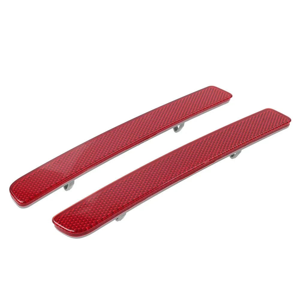 Rear Bumper Reflector Red Lens for Land Rover Discovery (2004-2016)