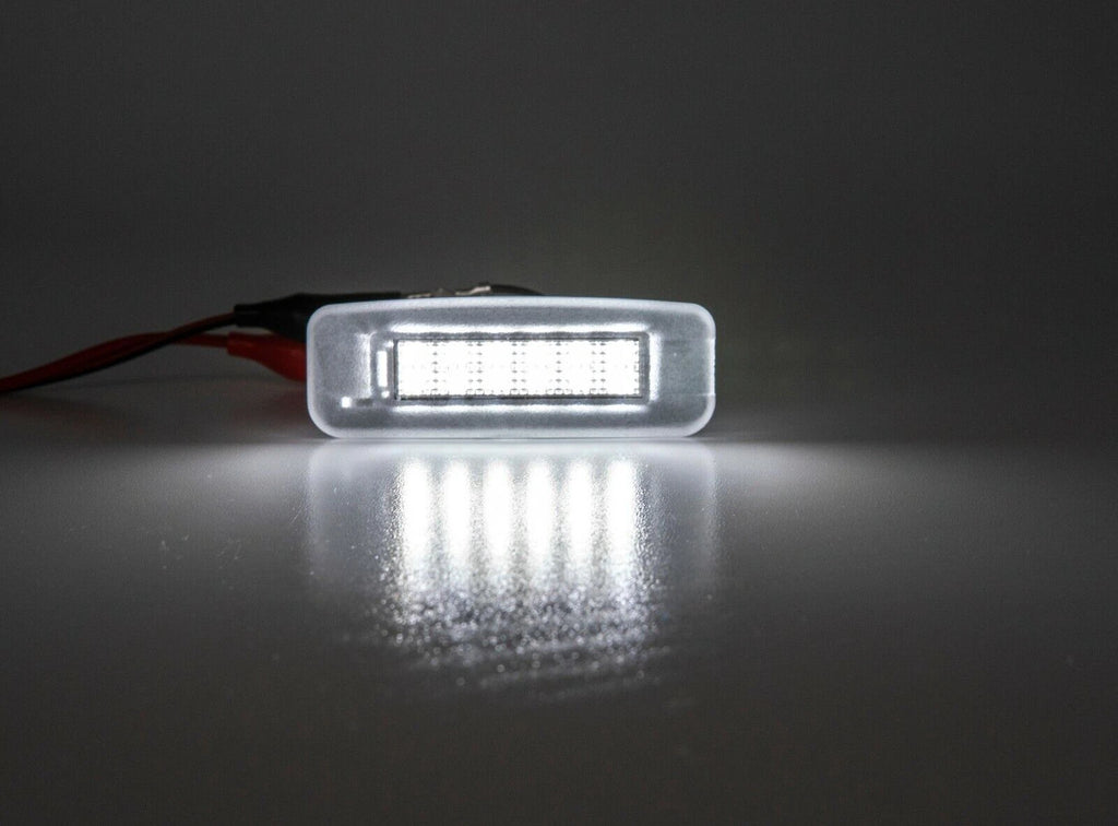 Pair of 18 SMD White LED License Plate Light Lamps for Ford Focus MK1 (1998–2005)