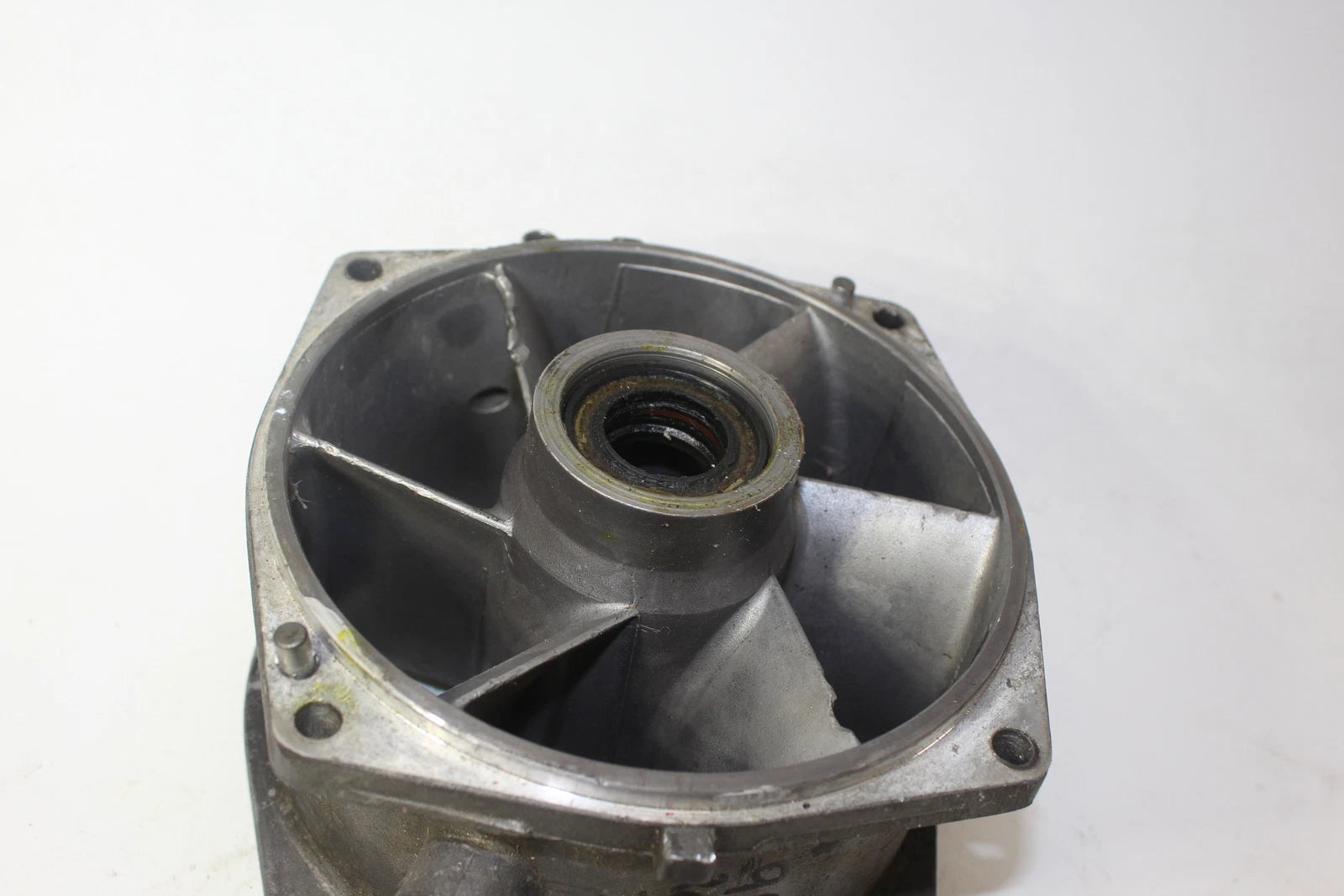 Jet Pump Impeller Duct Stator Vane for Yamaha Waverider 700 (1996–1999)