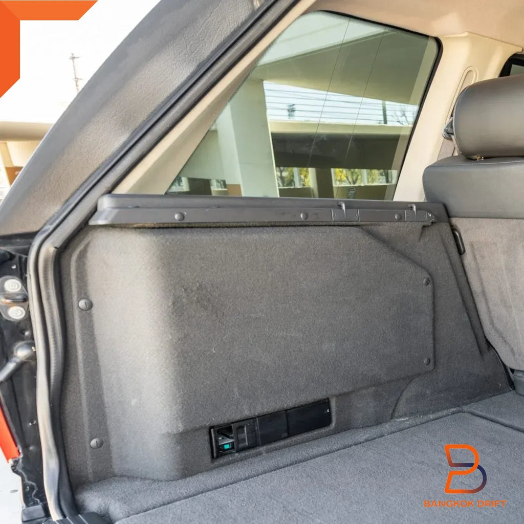 Left Rear Cargo Trunk Side Panel Cover for Land Rover Range Rover P38A (1995-2002)
