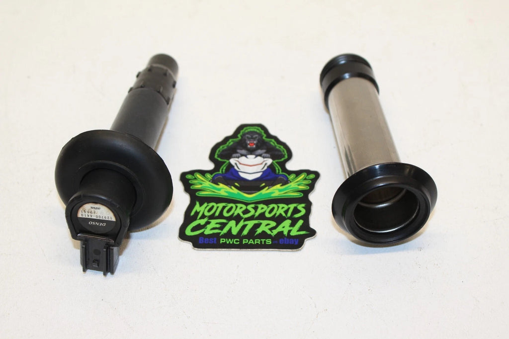 Set of 4 Spark Plug Tube Seals for Sea Doo 4-Tec 1503 (GTX GTI RXP RXT GTR GTS) 420851754
