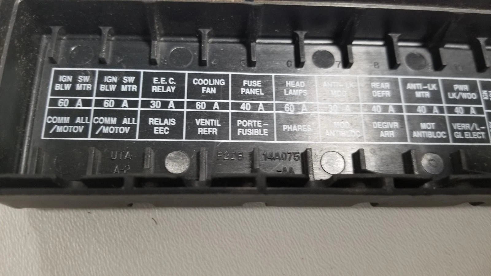 Engine Bay Fuse Box Cover for Ford Taurus Sable (1992–1995) F2DB-14A075-AA