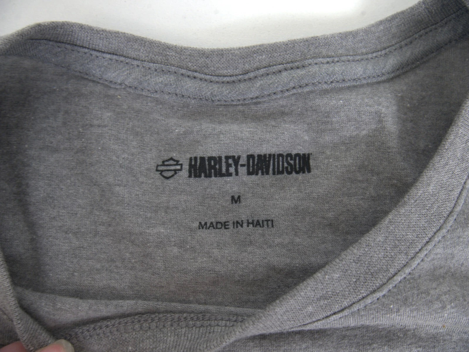 Harley Davidson Women's Gray Bar & Shield Graphic T-Shirt Size Medium