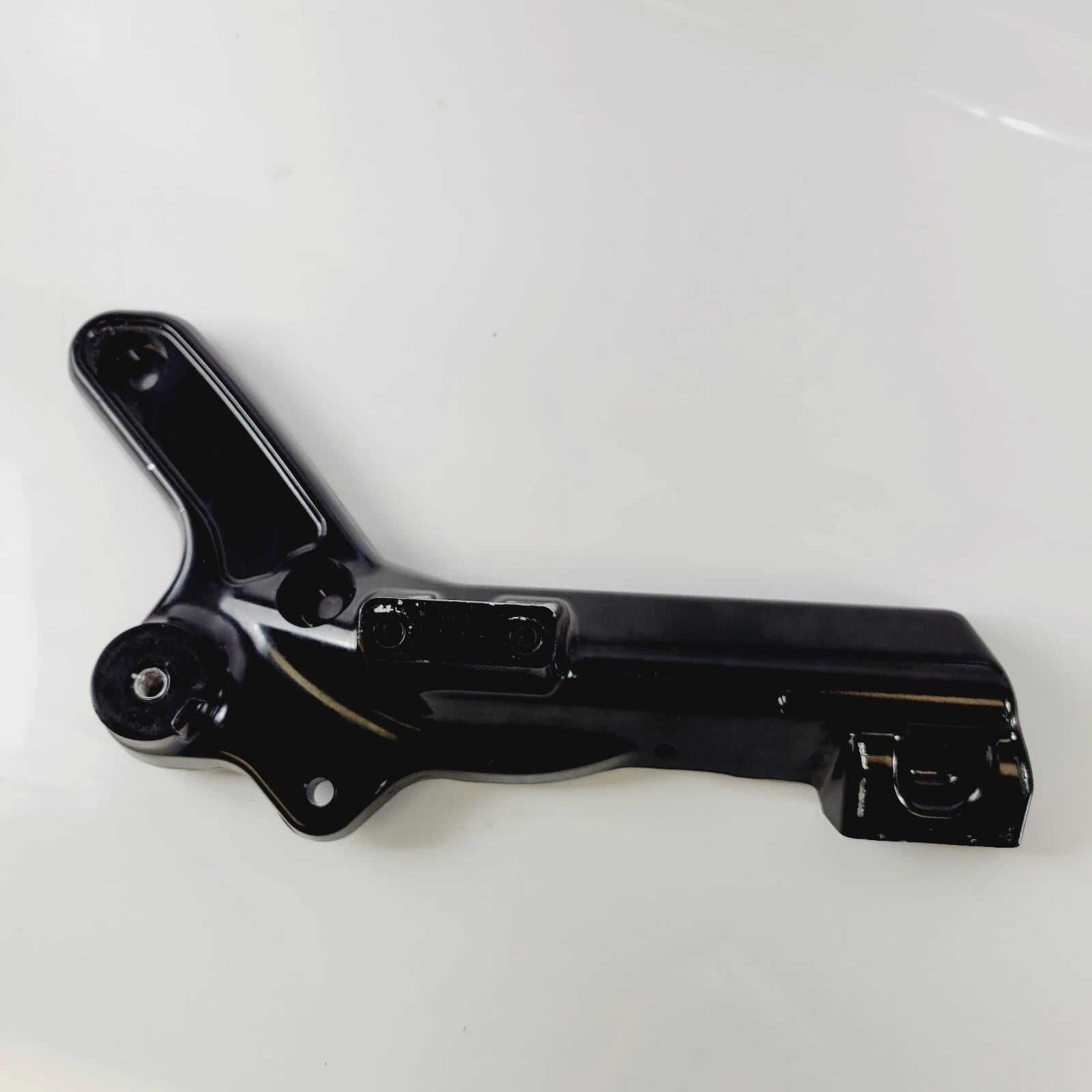 Exhaust Mount Bracket for Harley-Davidson Softail Breakout Fatboy (2021–2025) 65500108