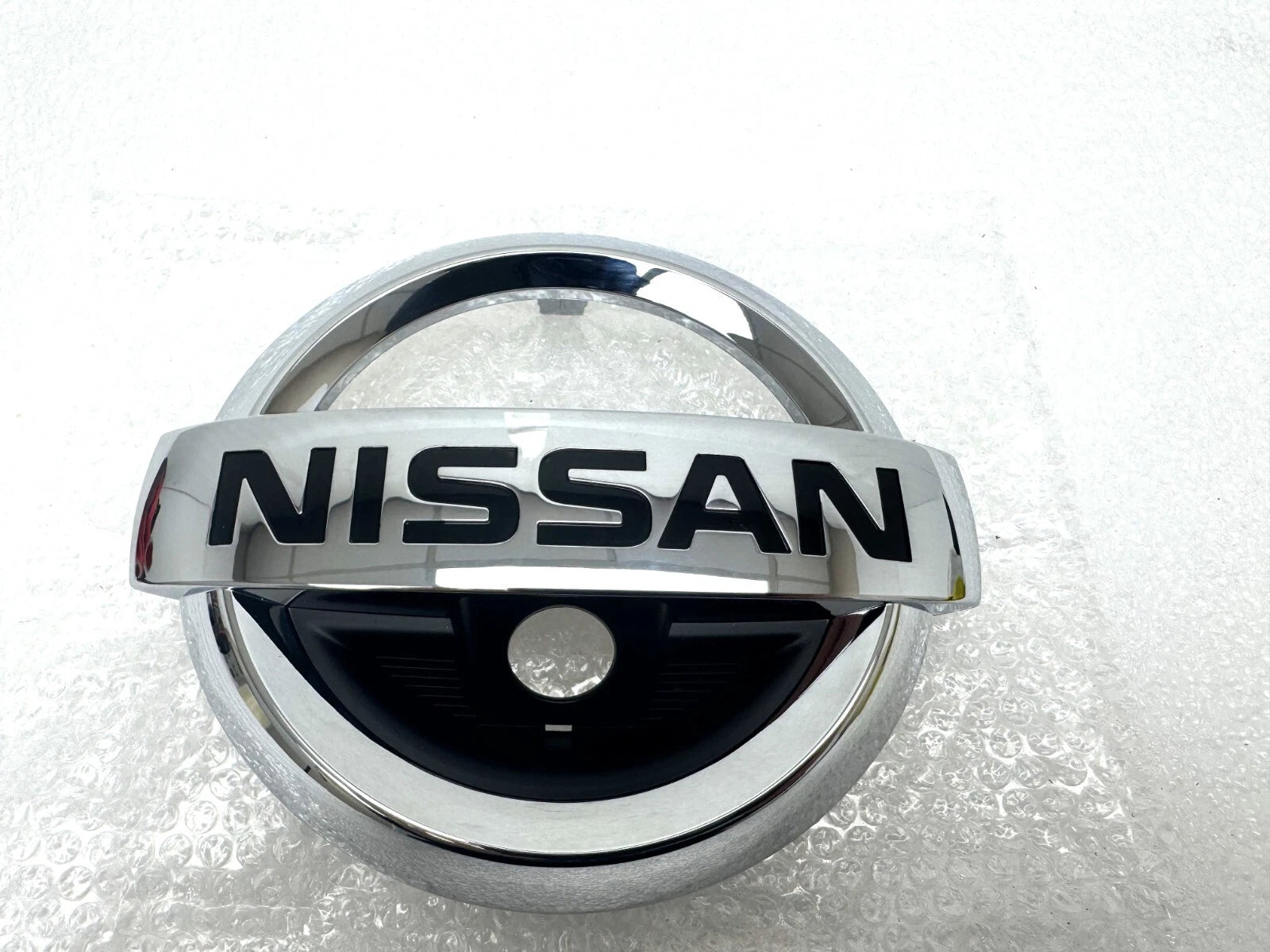 Front Emblem with Camera Spot for Nissan Murano (2015–2023) 62890-4BA0A