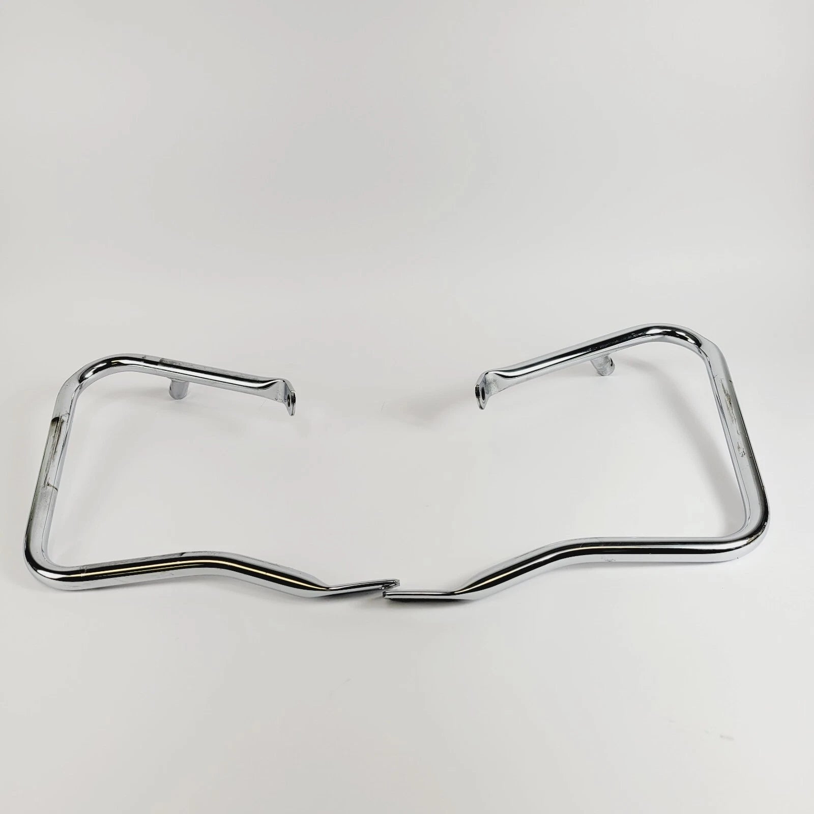 Set of 2 Chrome Saddlebag Guards for Harley Touring (2014–2023)