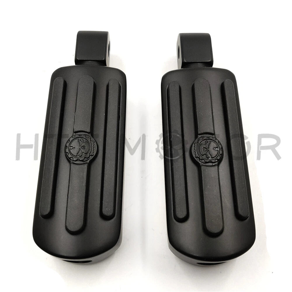 Groove Gear Skull Footpegs for Harley Softail Fat Boy Fat Bob (2018–2023)