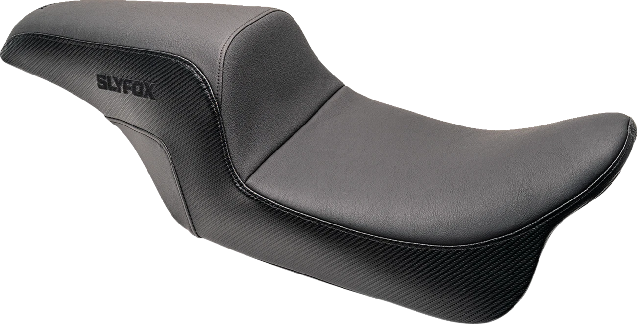 Drifter Seat for Dyna (2006–2017) - Black Logo, Smooth Vinyl, Carbon Fiber