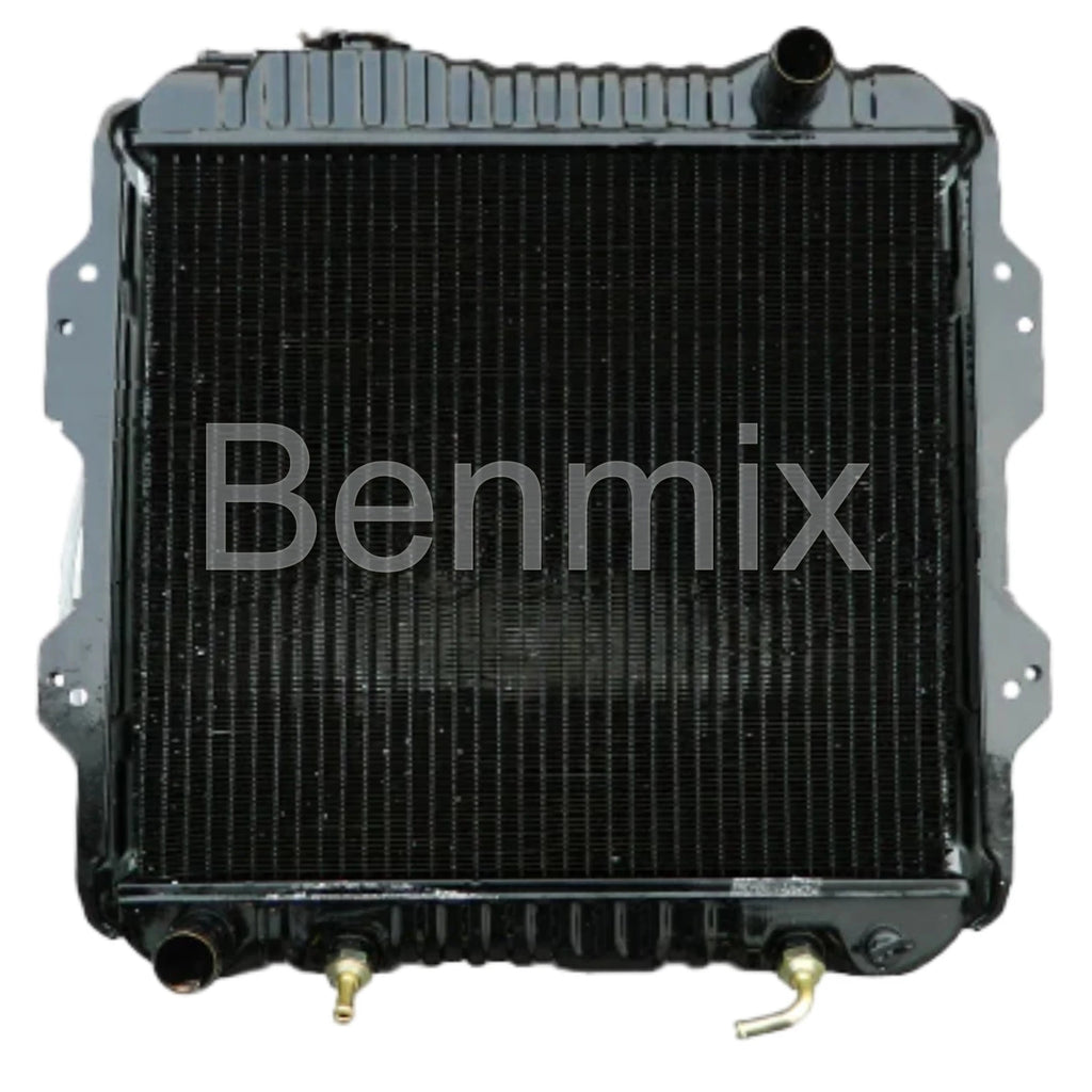 Radiator for Nissan J02 Series TD27/J02A30 (H25) (21460-41K00, 2146041K00)
