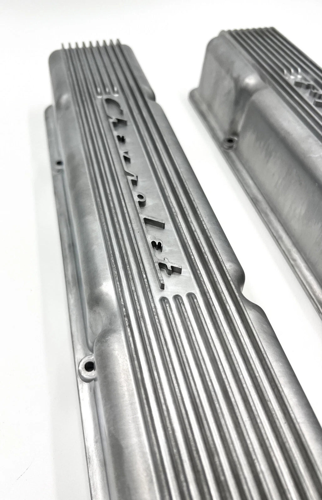 Valve Covers Aluminum Finned Replacement for Chevrolet Small Block 350 (1960–1979)