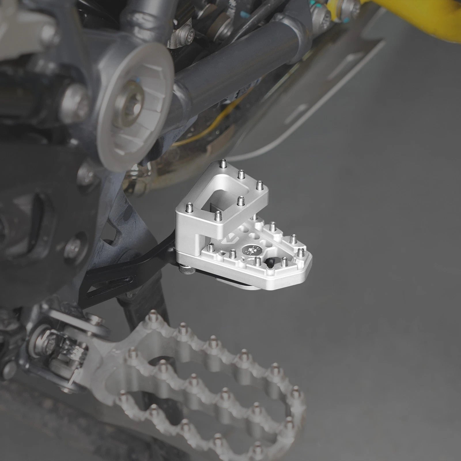 Rear Brake Pedal Lever Tip Step Plate for BMW R1250GS (2018–2023)