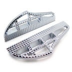 Dominator Shark Fin Footboard for Harley Softail Deluxe Slim (2000–2019)