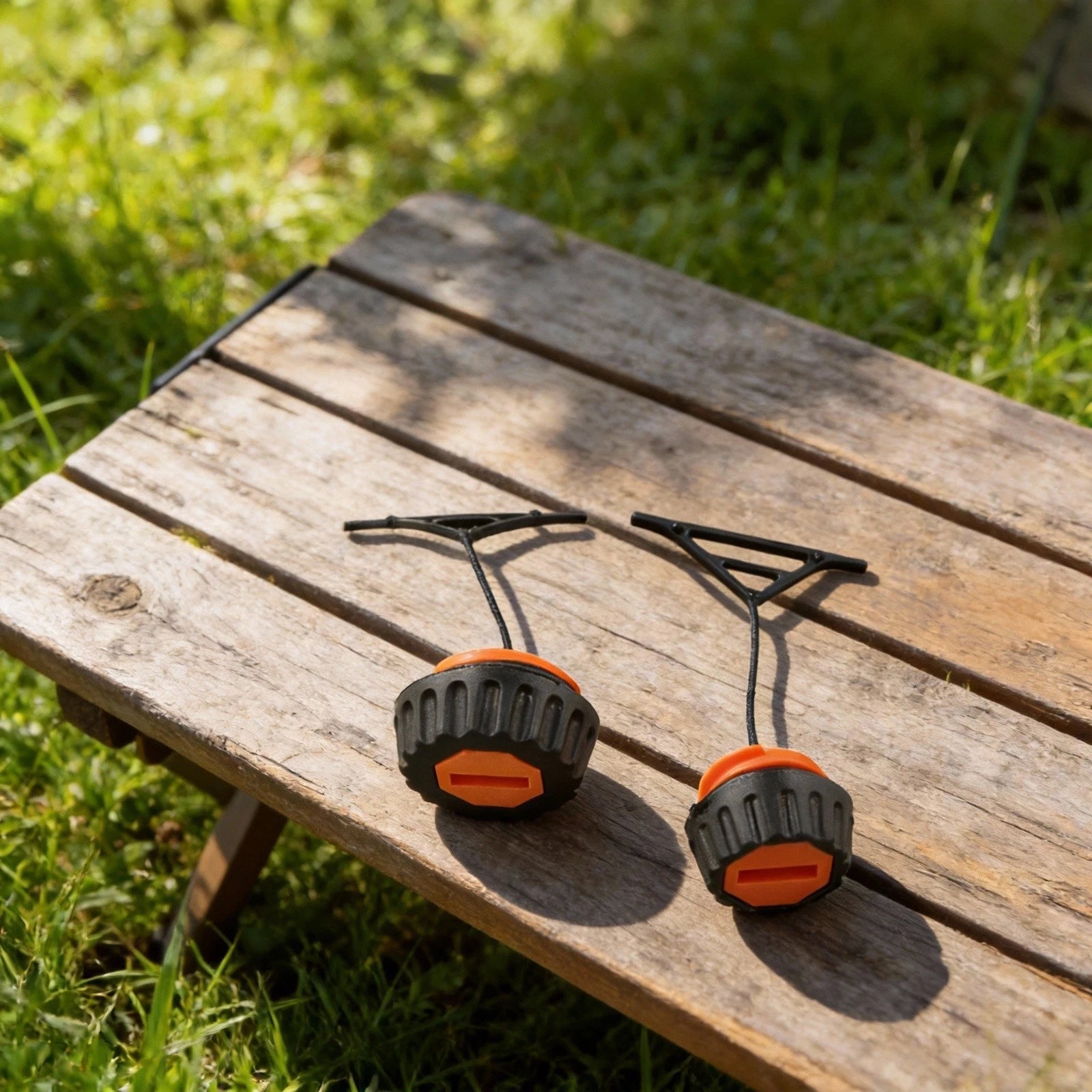Oil Cap Kit for Chain Saw (1X Engine Oil Cap, 1X Fuel Cap)