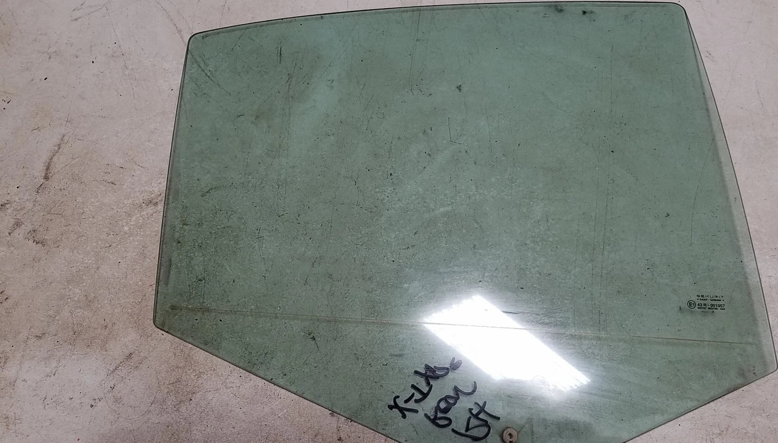 Rear RH Passenger Glass Window for Jaguar X-Type (2002–2008) OEM