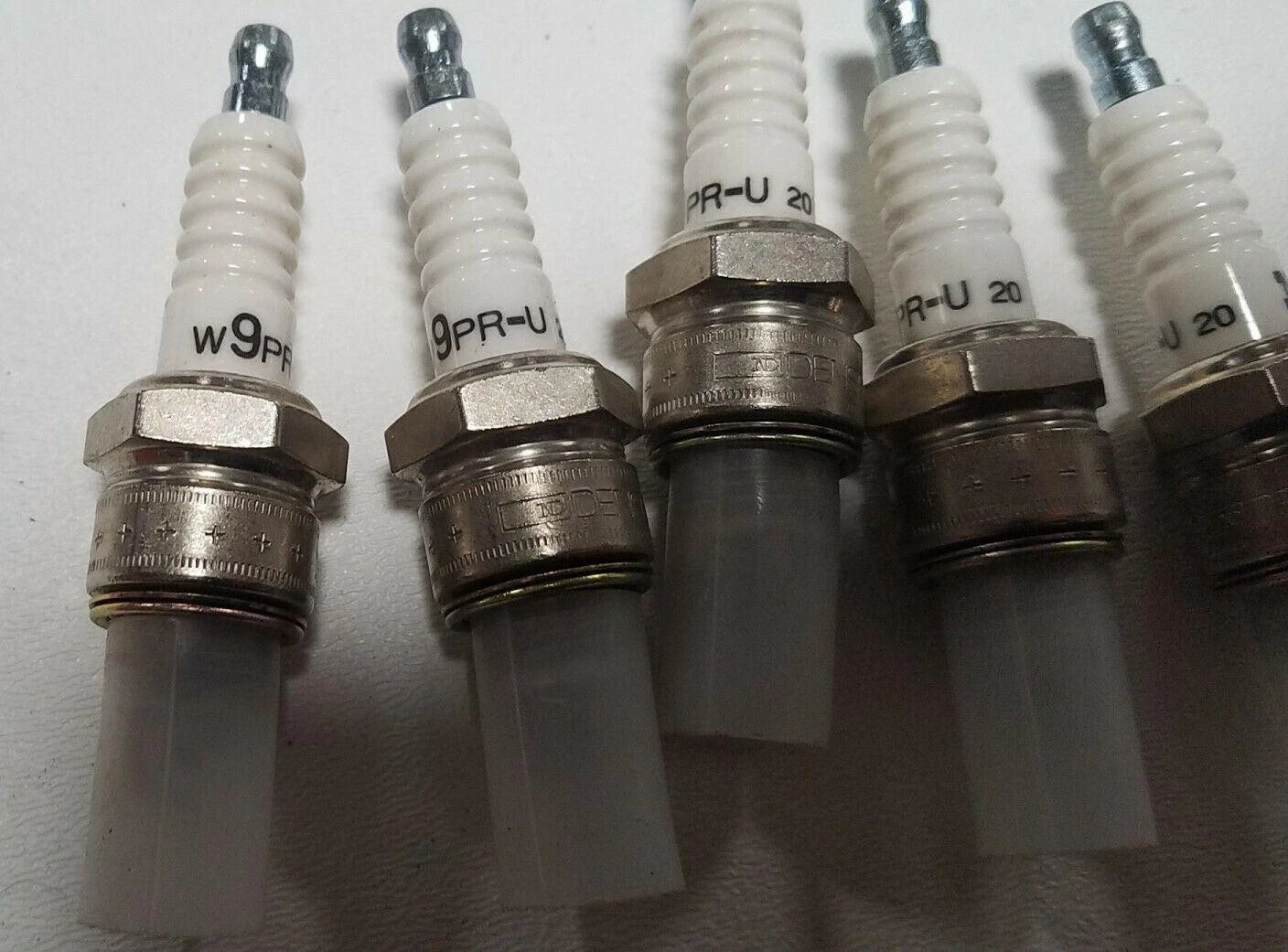 Set of 5 Denso W9PR-U20 Spark Plugs for
