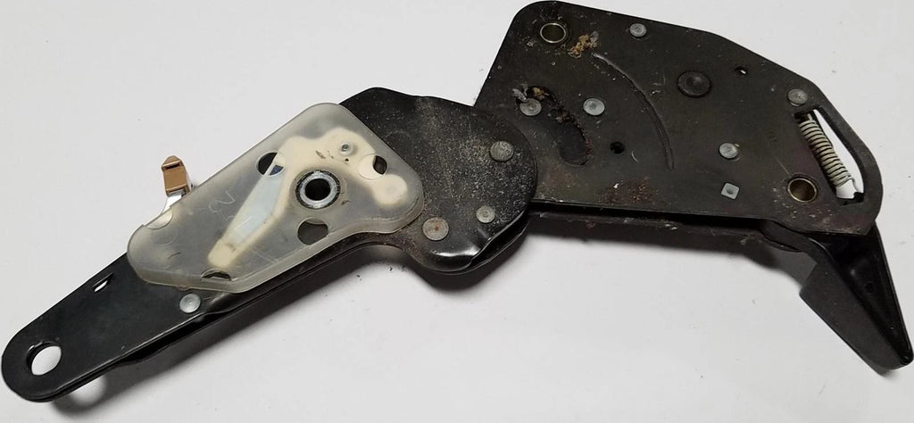 Seat Hinge RH for Thunderbird Cougar (1997) - Prairie Tan Latch