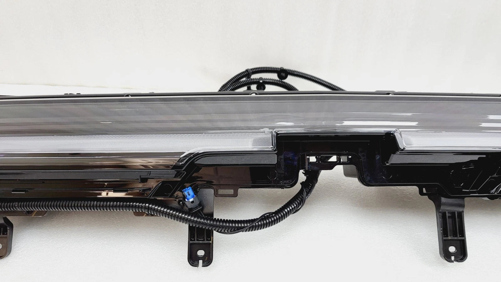 LED Front Center Headlight Light Bar for Chevy Silverado EV (2024–2026) 86281655