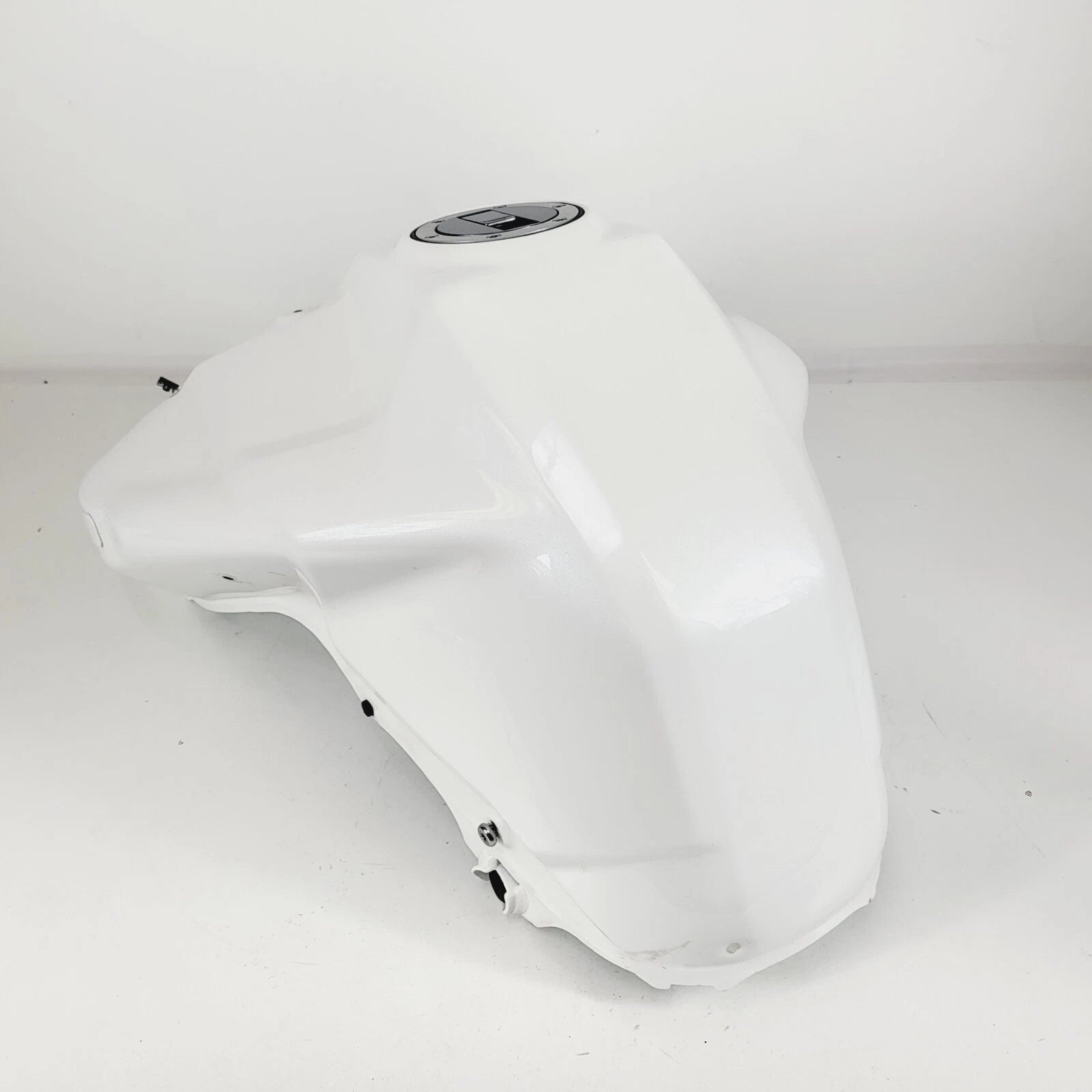 Gas Tank & Fuel Pump for Triumph Tiger 1200 Explorer (2012–2018)