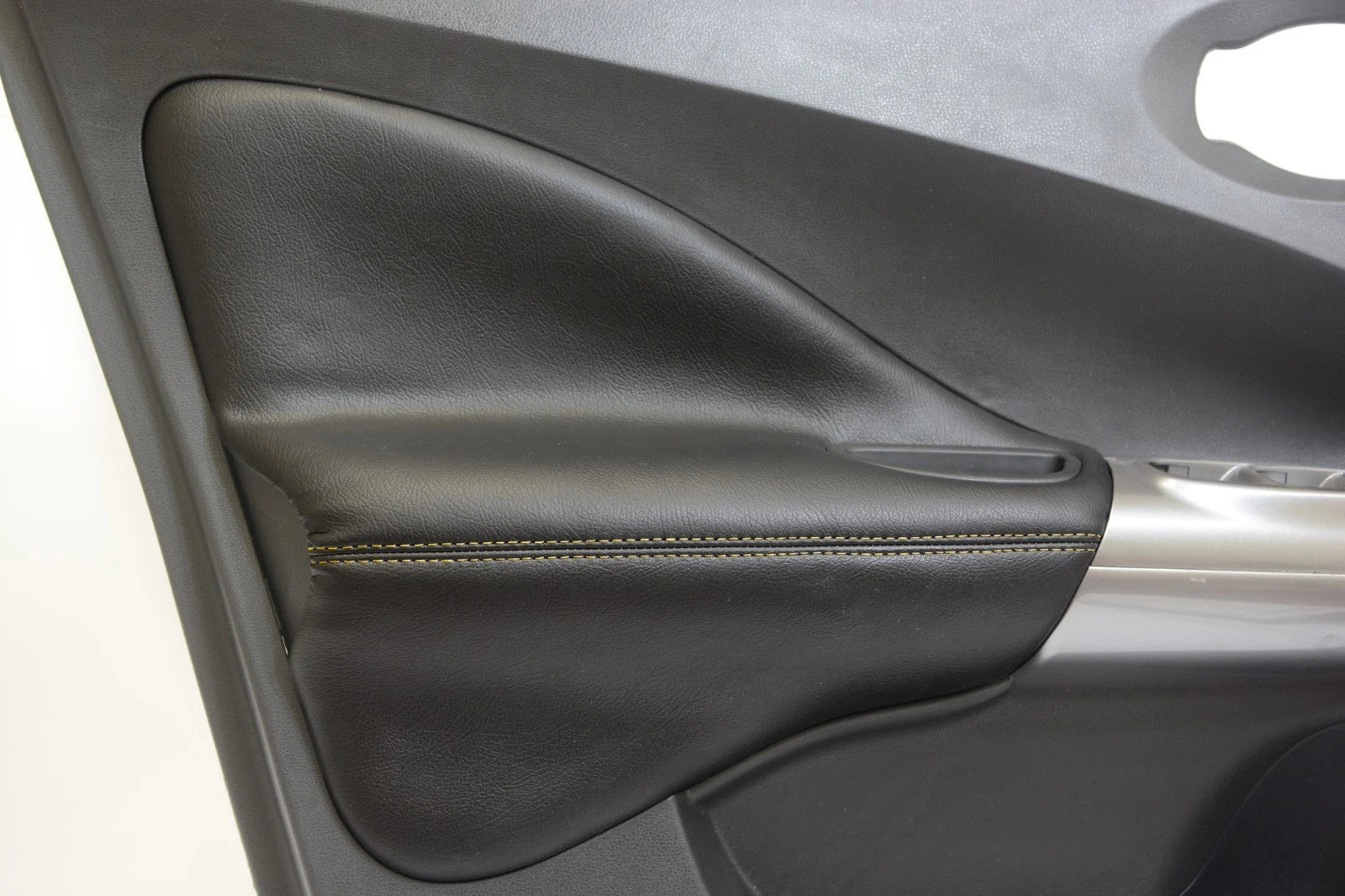 Front Door Panel Cover for Nissan Juke (2011–2017) - Yellow Stitch