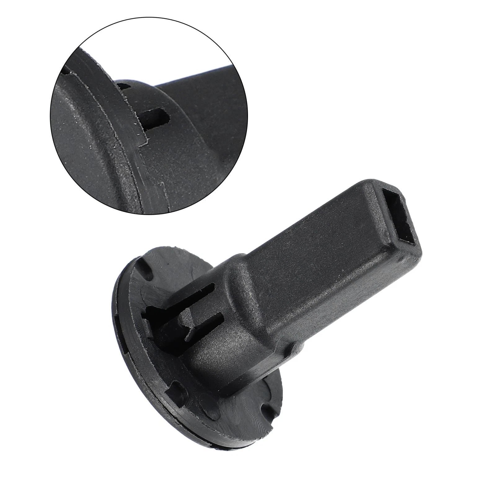 Upper Radiator Mount Bushing Bracket Replacement 17117596922 for BMW 
