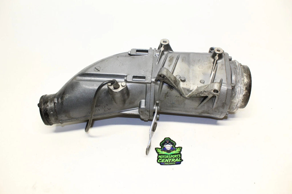 Exhaust Stinger Pipe Muffler Chamber for Yamaha Wave Raider Venture 760 (1996–1998)