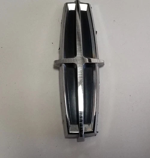 Trunk Lid Emblem for Lincoln MKZ (2010–2012)