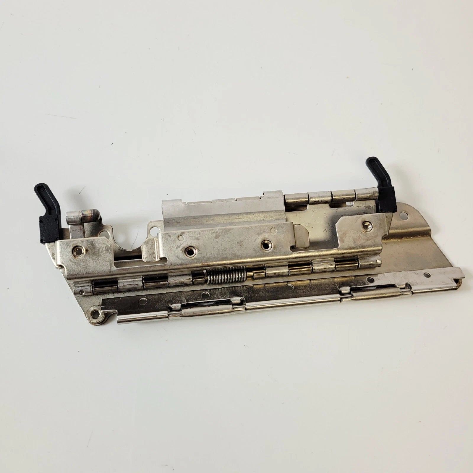 Right Saddlebag Latch Assembly for Harley-Davidson Touring (1993–2013) 90665-93