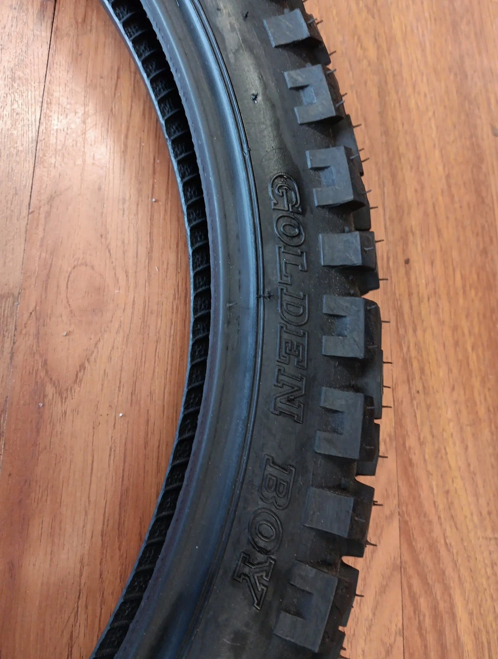 Shinko SR244 Goldenboy Tire 2.75-21 (New Old Stock)