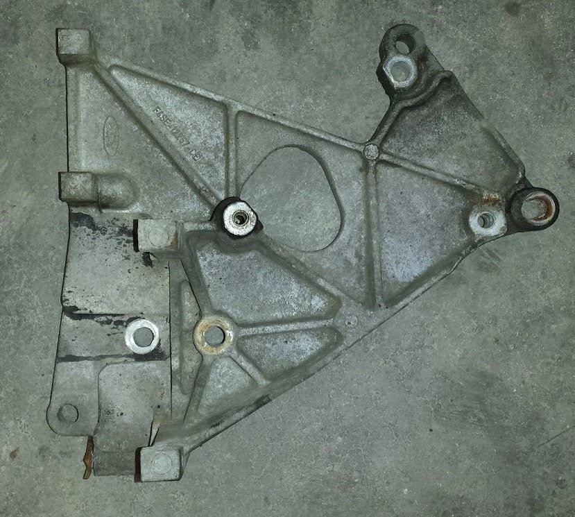 Engine Bracket Driver Side for Ford Thunderbird Cougar (1994–1995)
