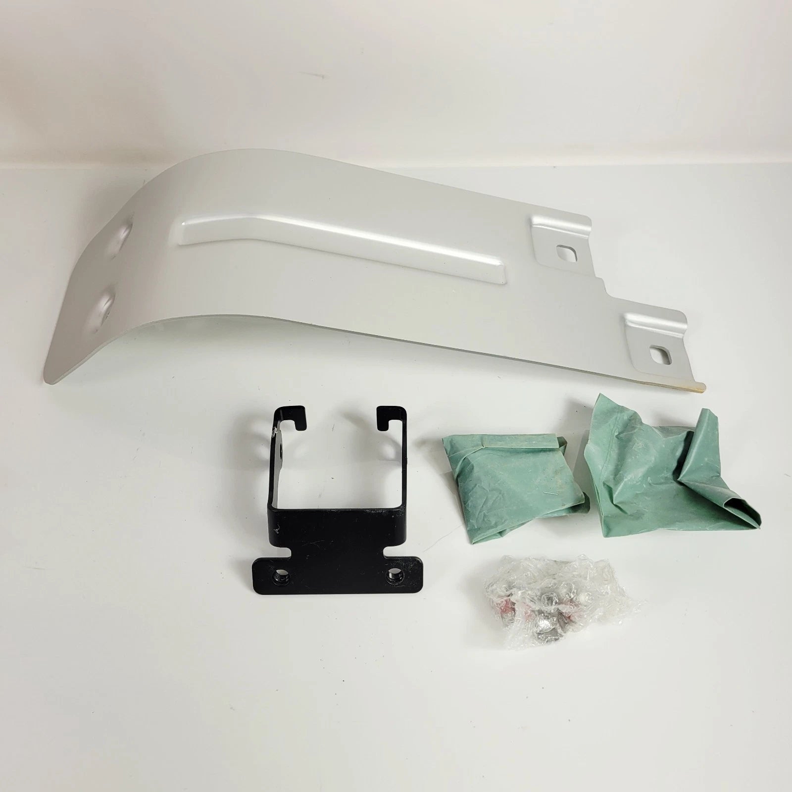 Sump Guard Skid Plate for Royal Enfield INT650 GT650 (OEM 1760111/B)