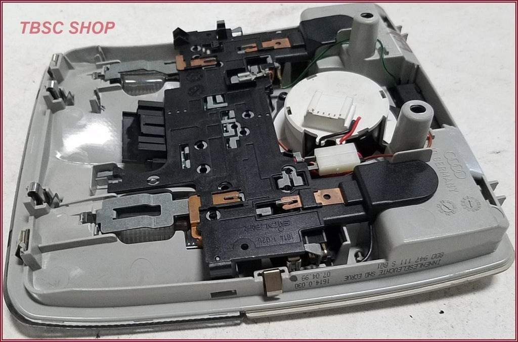Dome Light with Sunroof Switch for Audi A3 A4 (1996–2001) 8D0947111S