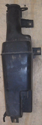 Washer Fluid Tank with Pump for Thunderbird Cougar (1993–1995)
