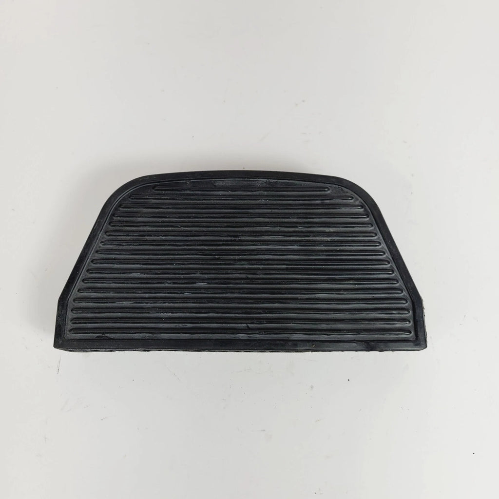 Rear Passenger Foot Floor Bord Pan Insert for Harley Touring Softail (2006)