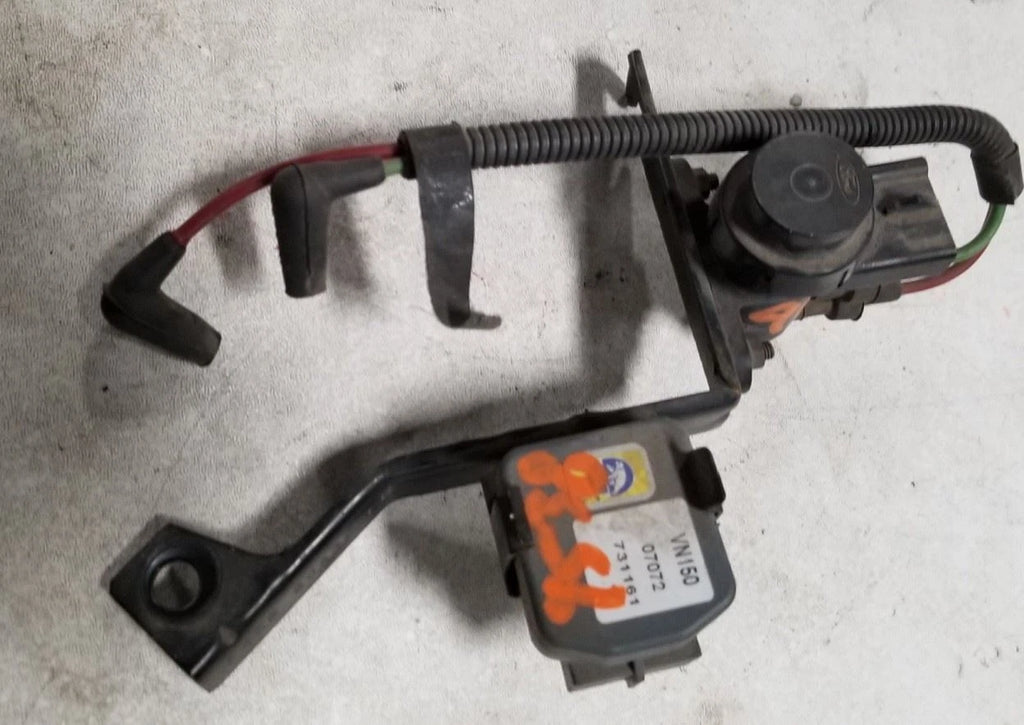EGR Assembly for Ford Thunderbird Cougar (1994–1995) 3.8L V6