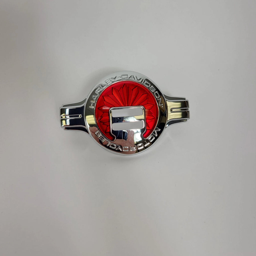 Chrome Red Medallion Concho Backrest Emblem for Harley Davidson (61400327)