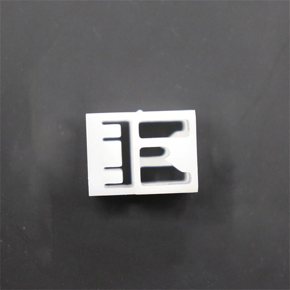 Rear Trunk Trim Panel Fastener Clip for Land Rover Freelander (2001-2006)