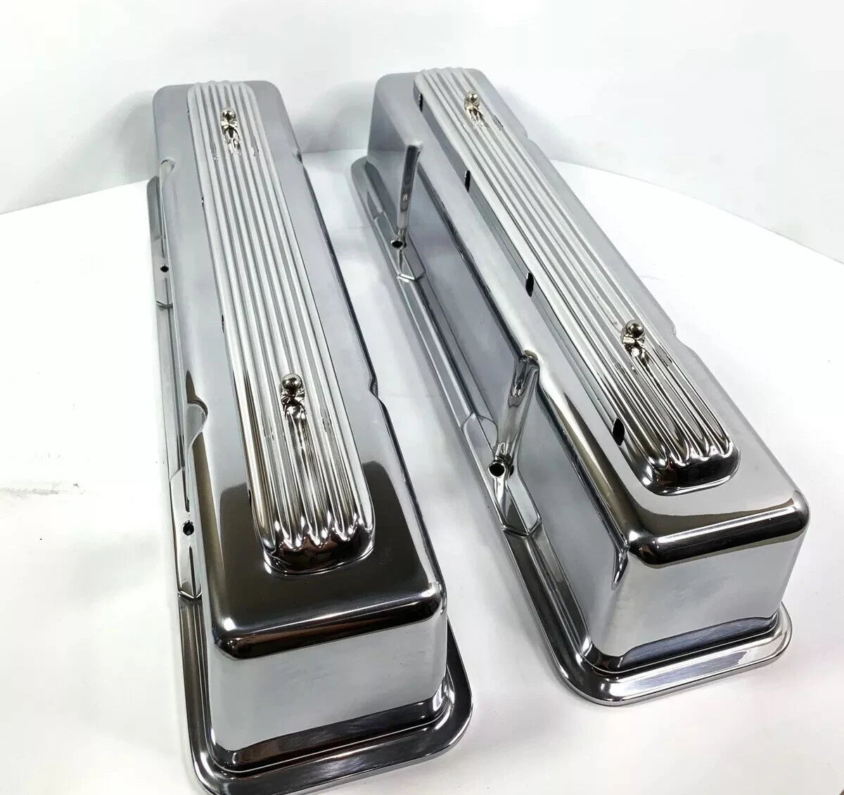 Rocket Finned Aluminum Valve Covers Tall Show Quality for Chevy SBC (1958–1986)