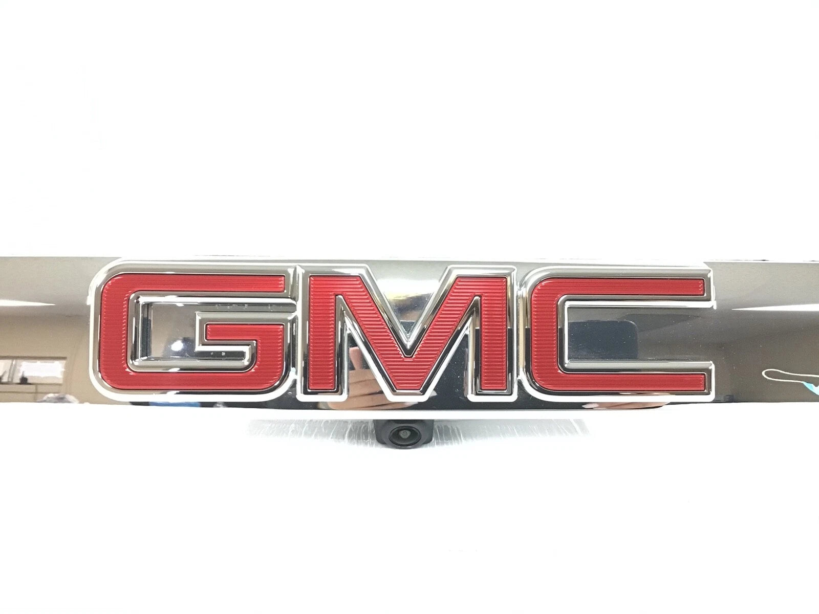 Chrome Rear Tailgate Hatch Applique with Camera for GMC Acadia (2017–2019) 84169198