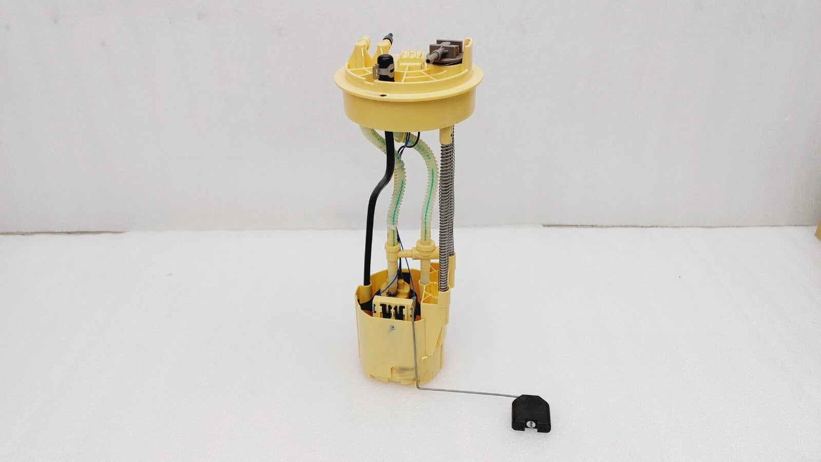 Fuel Pump and Sender Assembly for Dodge Ram 2500 3500 5.9L Diesel (1998–2004) A2C53109795