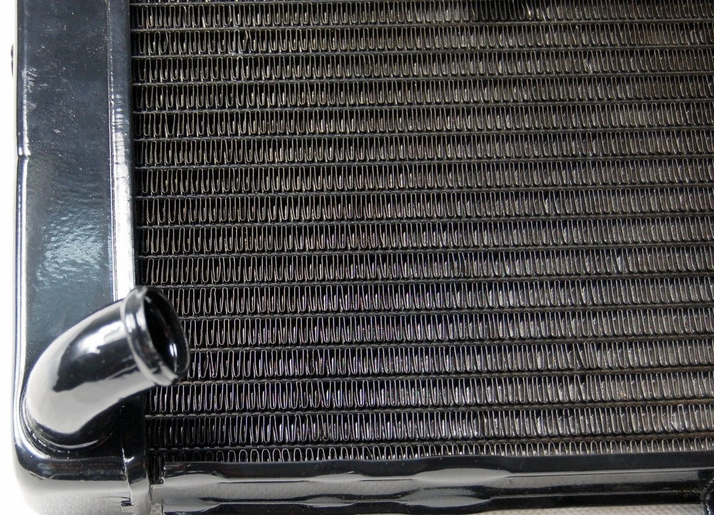Radiator Grille Guard for Honda CB900 CB919F Hornet900 (2002–2007) Black