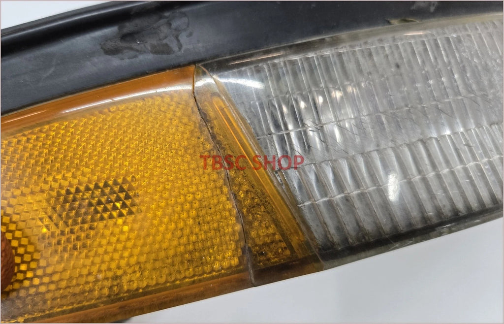 Turn Signal for Lincoln Mark VIII (1993–1996) RH Passenger Grade C